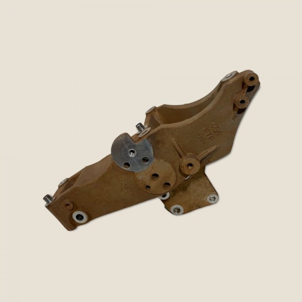 Suporte Compressor Ar Fiat Strada 1.4 Evo 20/20 (17) Suporte Compressor Ar Fiat Strada 1.4 Evo 20/20 (17)