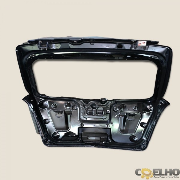 Tampa Traseira Preta Gm Captiva Sport 2009/2010 (1879) Preto Tampa Traseira Preta Gm Captiva Sport 2009/2010 (1879) Preto