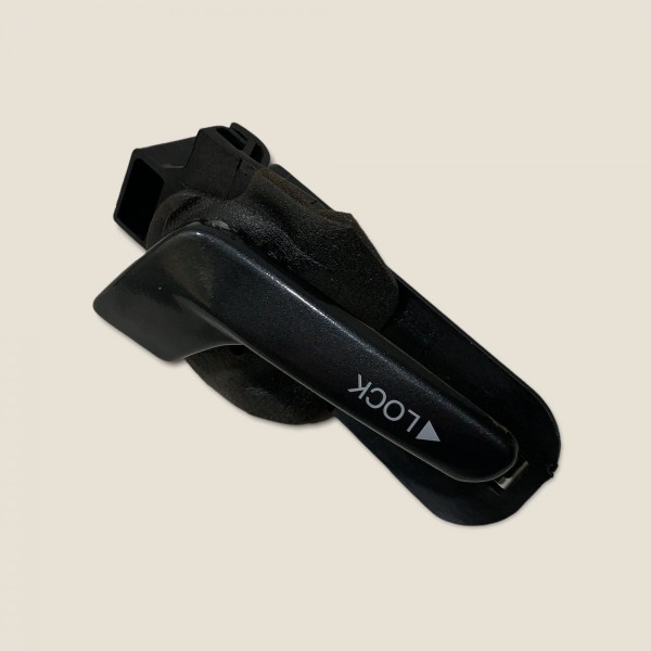 Maçaneta Interna Dianteira Direita Fiat Strada 2020 (74) Maçaneta Interna Dianteira Direita Fiat Strada 2020 (74)