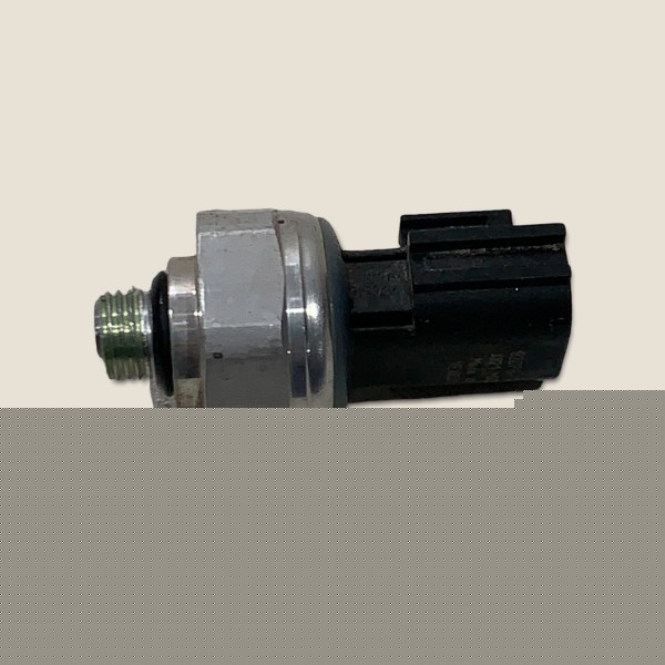 Pressostato Ar Condicionado Nissan Kicks 1.6 Flex 2019 (182) Pressostato Ar Condicionado Nissan Kicks 1.6 Flex 2019 (182)