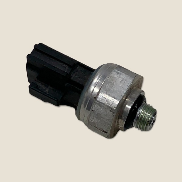 Pressostato Ar Condicionado Nissan Kicks 1.6 Flex 2019 (182) Pressostato Ar Condicionado Nissan Kicks 1.6 Flex 2019 (182)