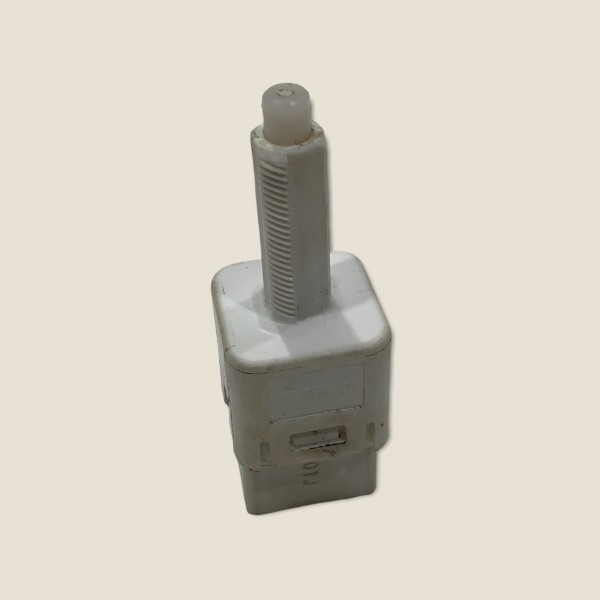 Interruptor Pedal Freio Nissan Kicks Sl 2019 (242)