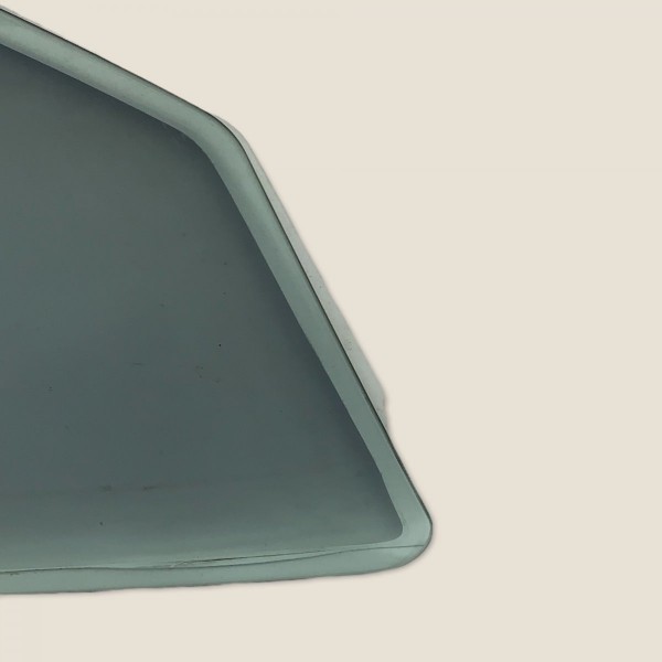 Vidro Vigia Traseiro Direito Nissan Kicks Sl 2019 (327) Vidro Vigia Traseiro Direito Nissan Kicks Sl 2019 (327)