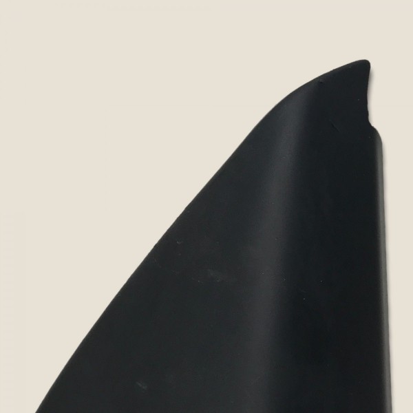 Acabamento Retrovisor Direito Amarok 2015 (529) Preto Acabamento Retrovisor Direito Amarok 2015 (529) Preto