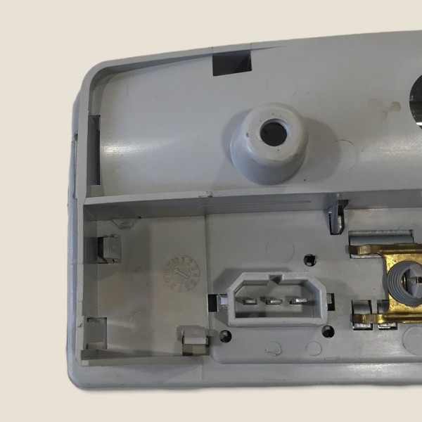 Luz De Teto Cortesia Amarok Biturbo 2015 (648)