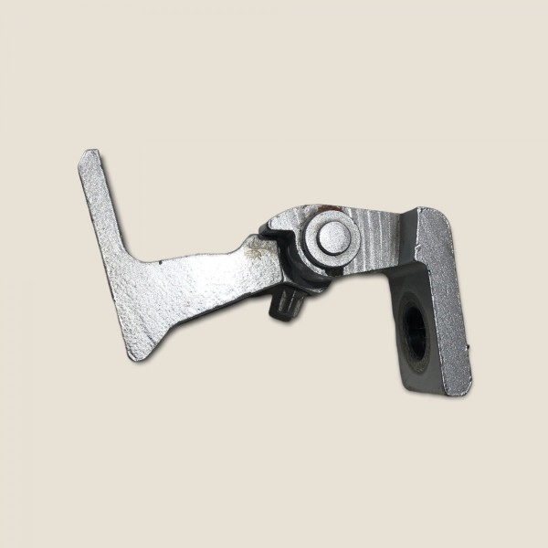 Dobradiça Traseira Direita Superior Amarok 2015 (667) Dobradiça Traseira Direita Superior Amarok 2015 (667)