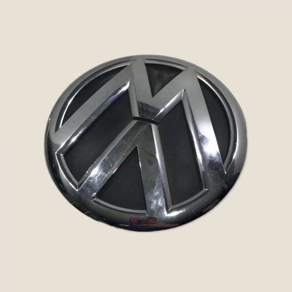 Emblema Volkswagen Tampa Traseira Amarok 2015 (820) Prateado Emblema Volkswagen Tampa Traseira Amarok 2015 (820) Prateado