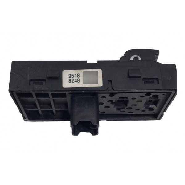 Botão Vidro Eletrico Dianteiro Direito Gm Spin 1.8 2013 Botão Vidro Eletrico Dianteiro Direito Gm Spin 1.8 2013