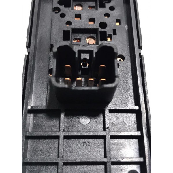 Botão Vidro Eletrico Dianteiro Direito Gm Spin 1.8 2013 Botão Vidro Eletrico Dianteiro Direito Gm Spin 1.8 2013