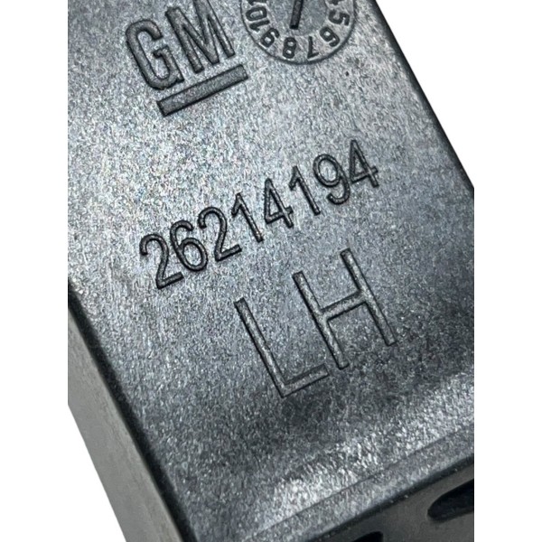 Guia Vidro Dianteiro Esquerdo Tracker Rs 1.2t 23/24 Guia Vidro Dianteiro Esquerdo Tracker Rs 1.2t 23/24