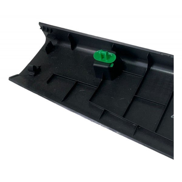 Acabamento Tampa Traseira Tracker Rs 1.2t 23/24 26358198 Acabamento Tampa Traseira Tracker Rs 1.2t 23/24 26358198