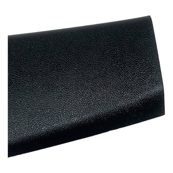 Acabamento Tampa Traseira Tracker Rs 1.2t 23/24 26358198 Acabamento Tampa Traseira Tracker Rs 1.2t 23/24 26358198