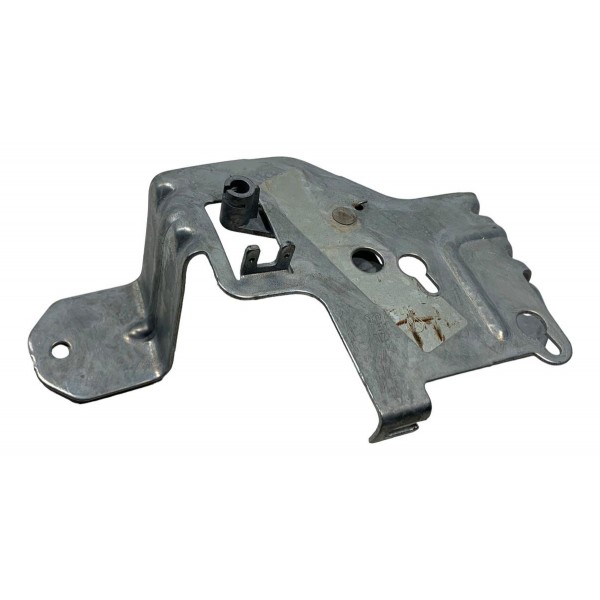 Suporte Fechadura Tampa Traseira Volkswagen Saveiro 2021 Suporte Fechadura Tampa Traseira Volkswagen Saveiro 2021