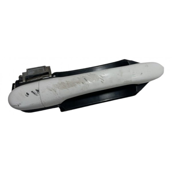 Maçaneta Direita Fiat Strada Freedom 1.3 2021 Detalhe Maçaneta Direita Fiat Strada Freedom 1.3 2021 Detalhe