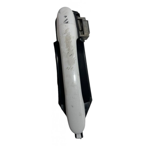 Maçaneta Direita Fiat Strada Freedom 1.3 2021 Detalhe Maçaneta Direita Fiat Strada Freedom 1.3 2021 Detalhe