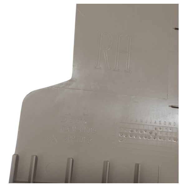 Acabamento Banco Direito Captiva Original L0130673 Acabamento Banco Direito Captiva Original L0130673