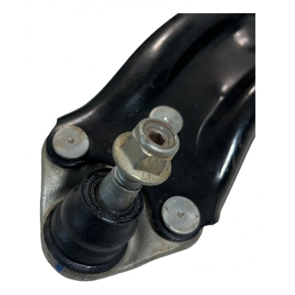 Bandeja Dianteira Esquerda Tracker Rs 1.2t 2023/2024 Bandeja Dianteira Esquerda Tracker Rs 1.2t 2023/2024