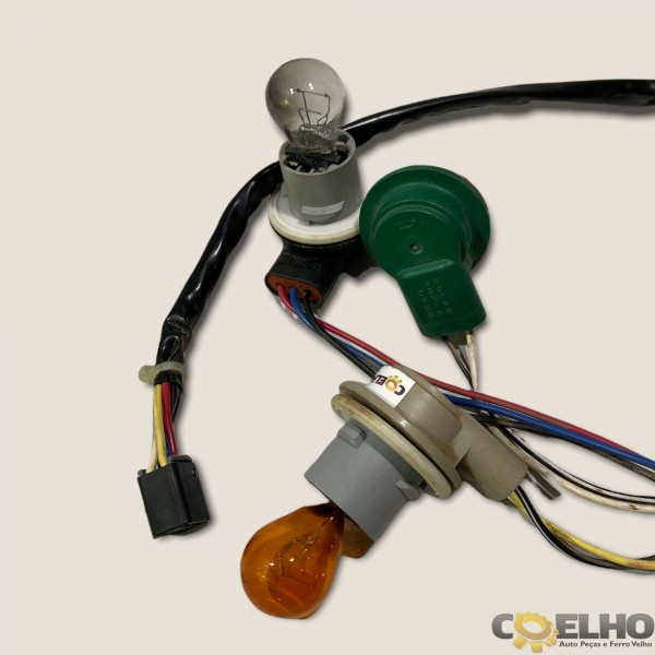 Chicote Lanterna Tras. Esq. Captiva 3.6 V6 09/10 (1771) Ah Chicote Lanterna Tras. Esq. Captiva 3.6 V6 09/10 (1771) Ah