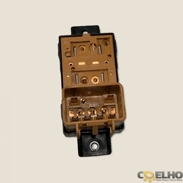 Comando Vidro Traseiro Direito Captiva 3.6 V6 09/10 Ao Comando Vidro Traseiro Direito Captiva 3.6 V6 09/10 Ao