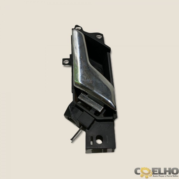 Maçaneta Interna Dianteira Direita Captiva 3.6 09/10 Au Maçaneta Interna Dianteira Direita Captiva 3.6 09/10 Au