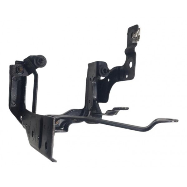 Suporte Bomba Direção Eletro-hidráulica Volvo C30 08-11 Suporte Bomba Direção Eletro-hidráulica Volvo C30 08-11