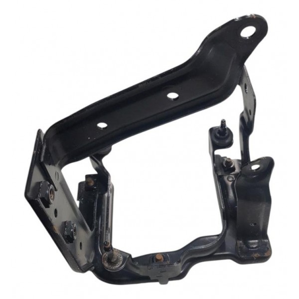 Suporte Bomba Direção Eletro-hidráulica Volvo C30 08-11 Suporte Bomba Direção Eletro-hidráulica Volvo C30 08-11