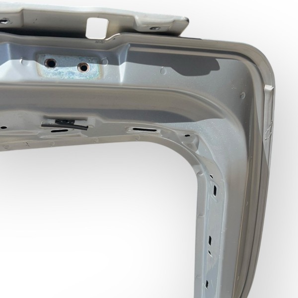 Tampa Traseira Porta Malas Captiva Sport 2011 Tampa Traseira Porta Malas Captiva Sport 2011