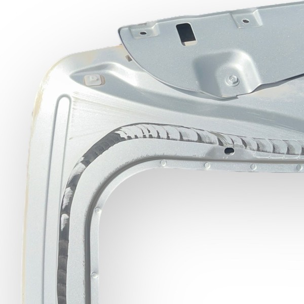 Tampa Traseira Porta Malas Captiva Sport 2011 Tampa Traseira Porta Malas Captiva Sport 2011