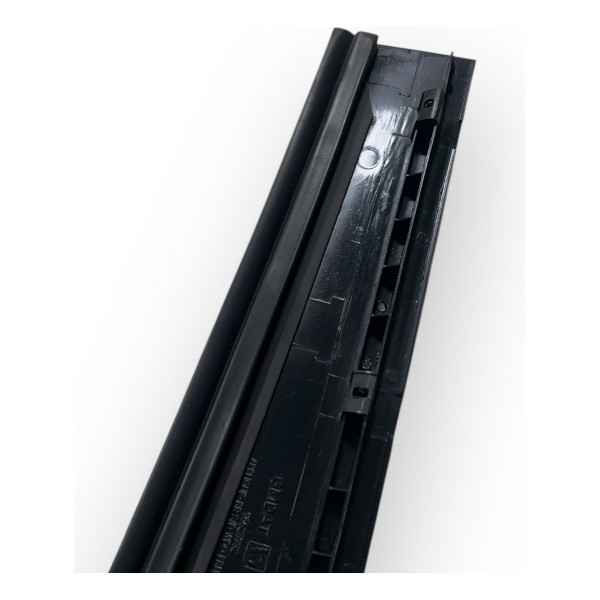 Acabamento Porta Traseira Direita Captiva 2011 96623992