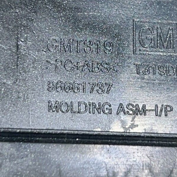 Acabamento Direito Painel Captiva Sport 2011 Acabamento Direito Painel Captiva Sport 2011