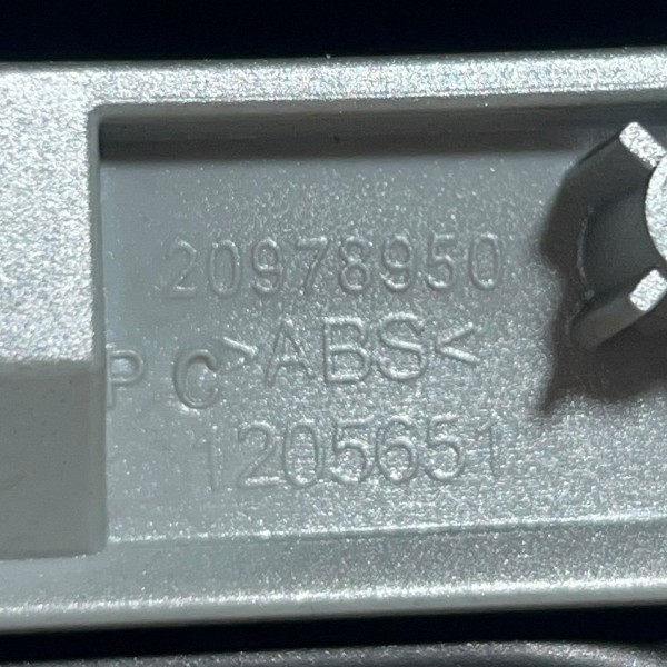 Moldura Console Central Captiva Sport 2011 Moldura Console Central Captiva Sport 2011