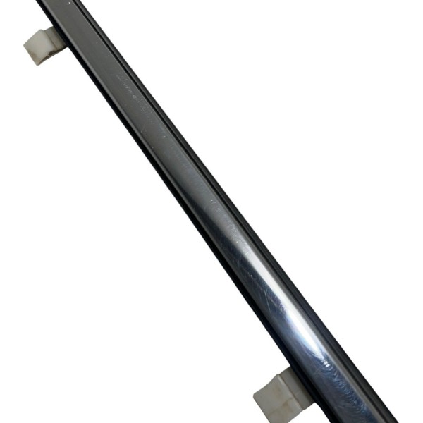 Pestana Cromada Dianteira Direita Captiva Sport 2.4 2011 Pestana Cromada Dianteira Direita Captiva Sport 2.4 2011