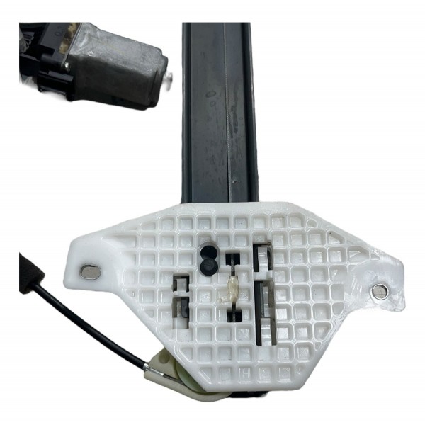 Máquina Vidro Dianteira Direita Captiva Sport 2.4 2011 Máquina Vidro Dianteira Direita Captiva Sport 2.4 2011