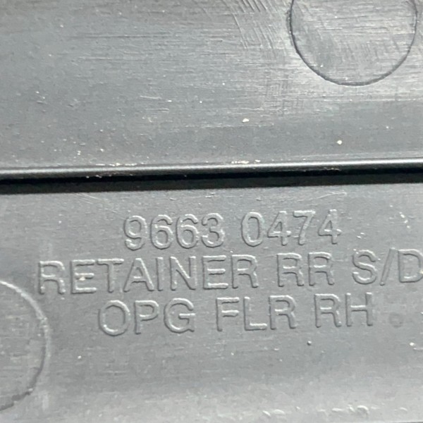 Soleira Porta Traseira Direita Captiva Sport 2.4 2011 Soleira Porta Traseira Direita Captiva Sport 2.4 2011