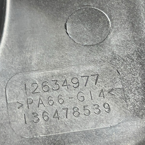 Capa Tampa Motor Captiva Sport 2.4 2011 Capa Tampa Motor Captiva Sport 2.4 2011