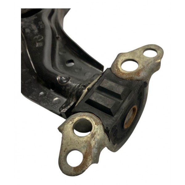 Bandeja Balança Dianteira Direita Strada Freedom 1.3 2021 Bandeja Balança Dianteira Direita Strada Freedom 1.3 2021