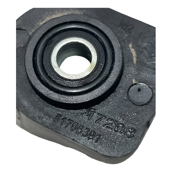 Gancho Caçamba Fiat Strada Freedom 21 D Gancho Caçamba Fiat Strada Freedom 21 D