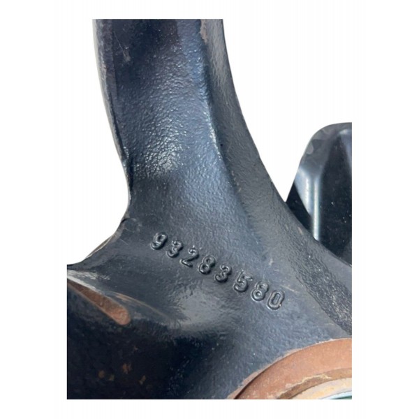 Montante Dianteiro Direito Celta 1.0 2008/2009 Montante Dianteiro Direito Celta 1.0 2008/2009