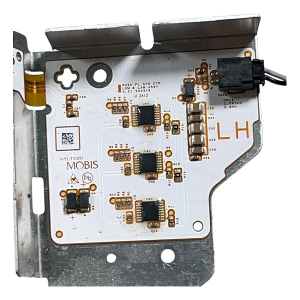 Placa Esquerda Lanterna Central Creta Limited Tgdi 2025