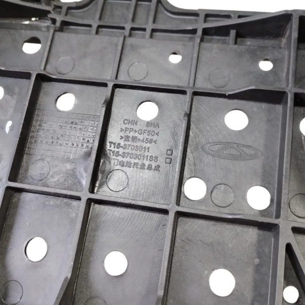 Suporte Caixa Bateria Chery Tiggo 8 21 C/detalhe  T153703011