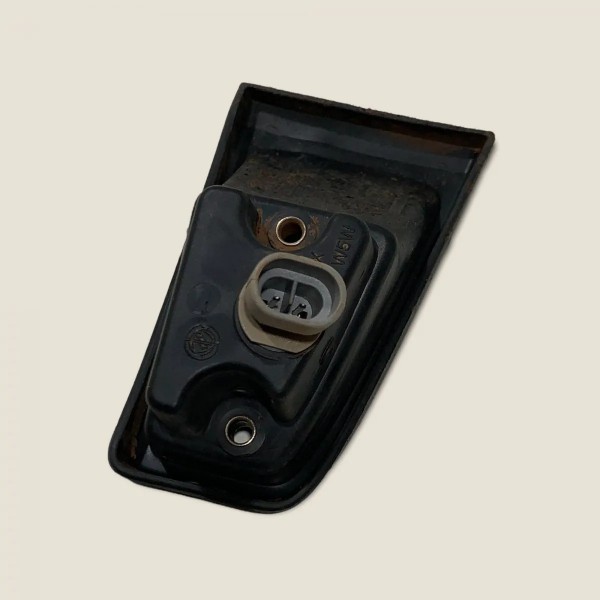 Luz De Placa Direita Fiat Strada Freedom 2020