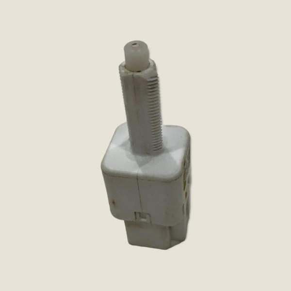 Interruptor Pedal Freio Nissan Kicks Sl 2019 (242)